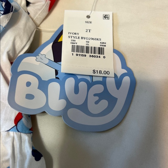 Bluey Kids top and skirt with Star Pattern - Picture 2 of 7